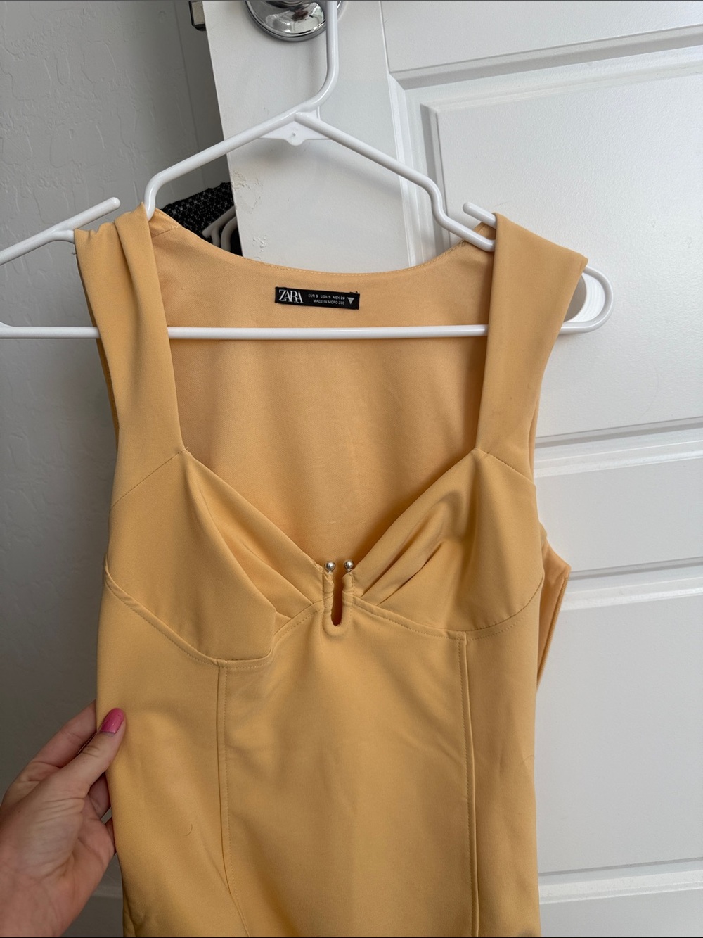 Zara Pale Mustard Sleeveless Sweetheart Bodysuit